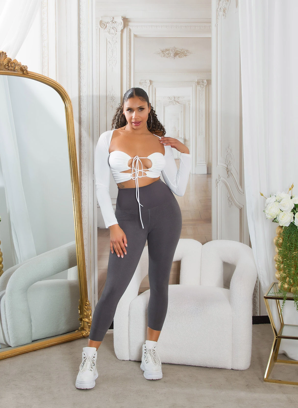 Basic Leggings im Highwaist-Style: Zartes Stretch-Material, breiter Bund für Komfort, optimale Passform und stilvolles Design Basic Leggings im Highwaist-Style: Zartes Stretch-Material, breiter Bund für Komfort, optimale Passform und stilvolles Design