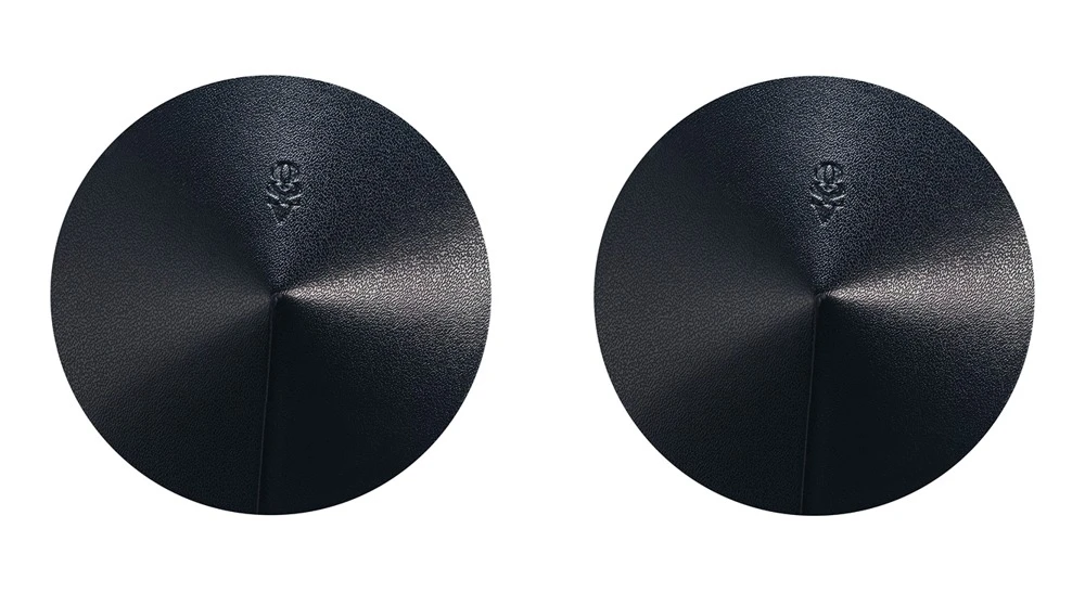 Cottelli Nipple Cover Sublimie aus feinem schwarzem Leder mit edlem Präge-Detail, weichem Silikon-Innenbereich, selbstklebend und wiederverwendbar in edler Luxus-Geschenkbox Cottelli Nipple Cover Sublimie aus feinem schwarzem Leder mit edlem Präge-Detail, weichem Silikon-Innenbereich, selbstklebend und wiederverwendbar in edler Luxus-Geschenkbox