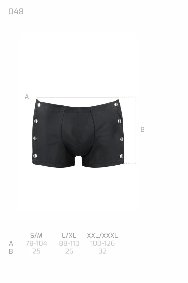Herren Shorts 048 mit seitlichen Metallknöpfen von Passion Menswear