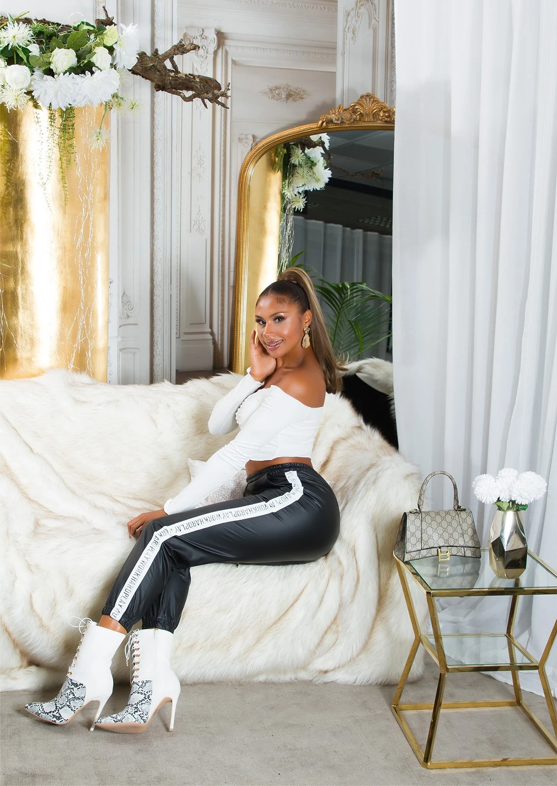 Leder Look High Waist Jogger Hose Leder Look High Waist Jogger Hose