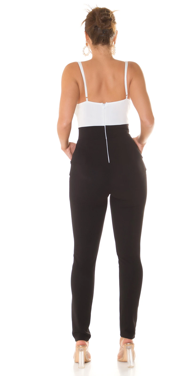 Hot Träger Long Catsuit mit Cutout und Applikation Hot Träger Long Catsuit mit Cutout und Applikation