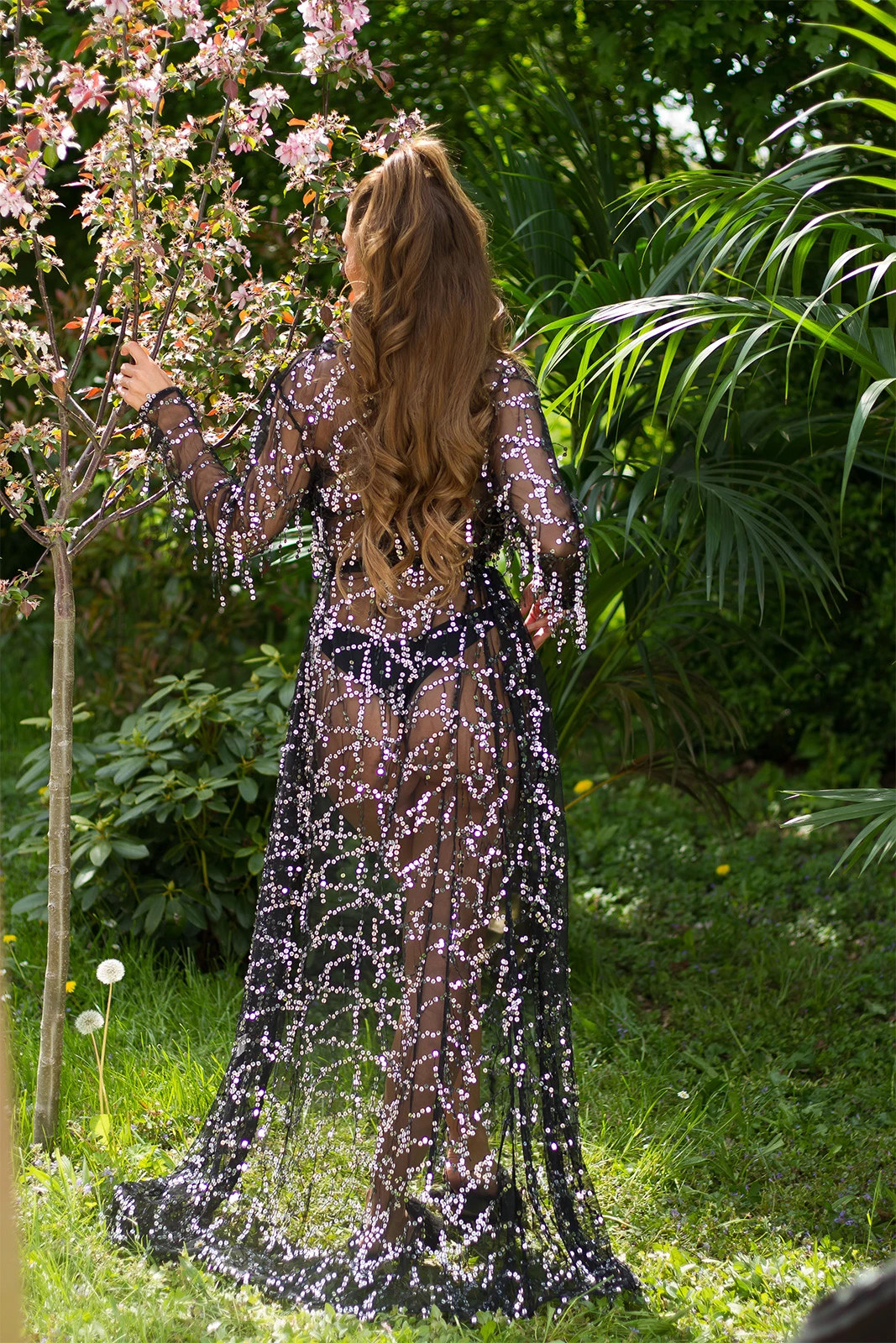 Transparent Langarm Cover-up Long Cardigan mit Deko Pailletten-Fransen Transparent Langarm Cover-up Long Cardigan mit Deko Pailletten-Fransen