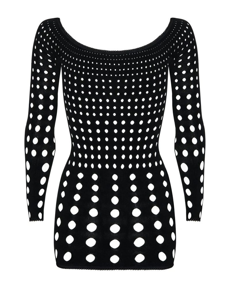 Obsessive Kurzes enges Kleid mit langem Arm, rundum extravagante Loch-Optik. Anschmiegsam weich und elastisch für hohen Tragekomfort.
