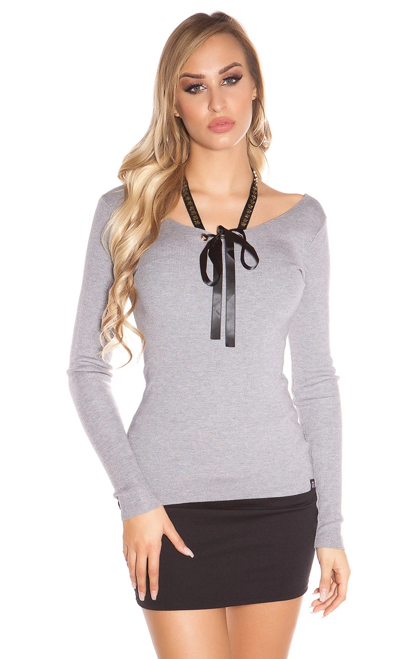 Außergewöhnlicher Feinstrick-Pullover mit integriertem Neck-Bändchen