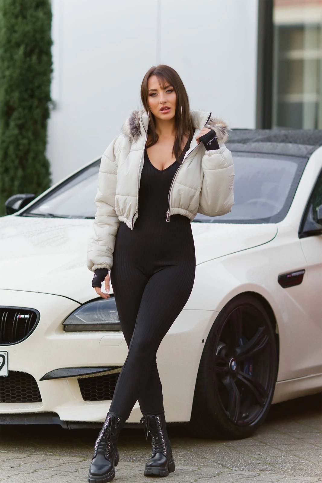 V-Neck Langarm Maxi Jumpsuit mit Streifen-Musterung V-Neck Langarm Maxi Jumpsuit mit Streifen-Musterung