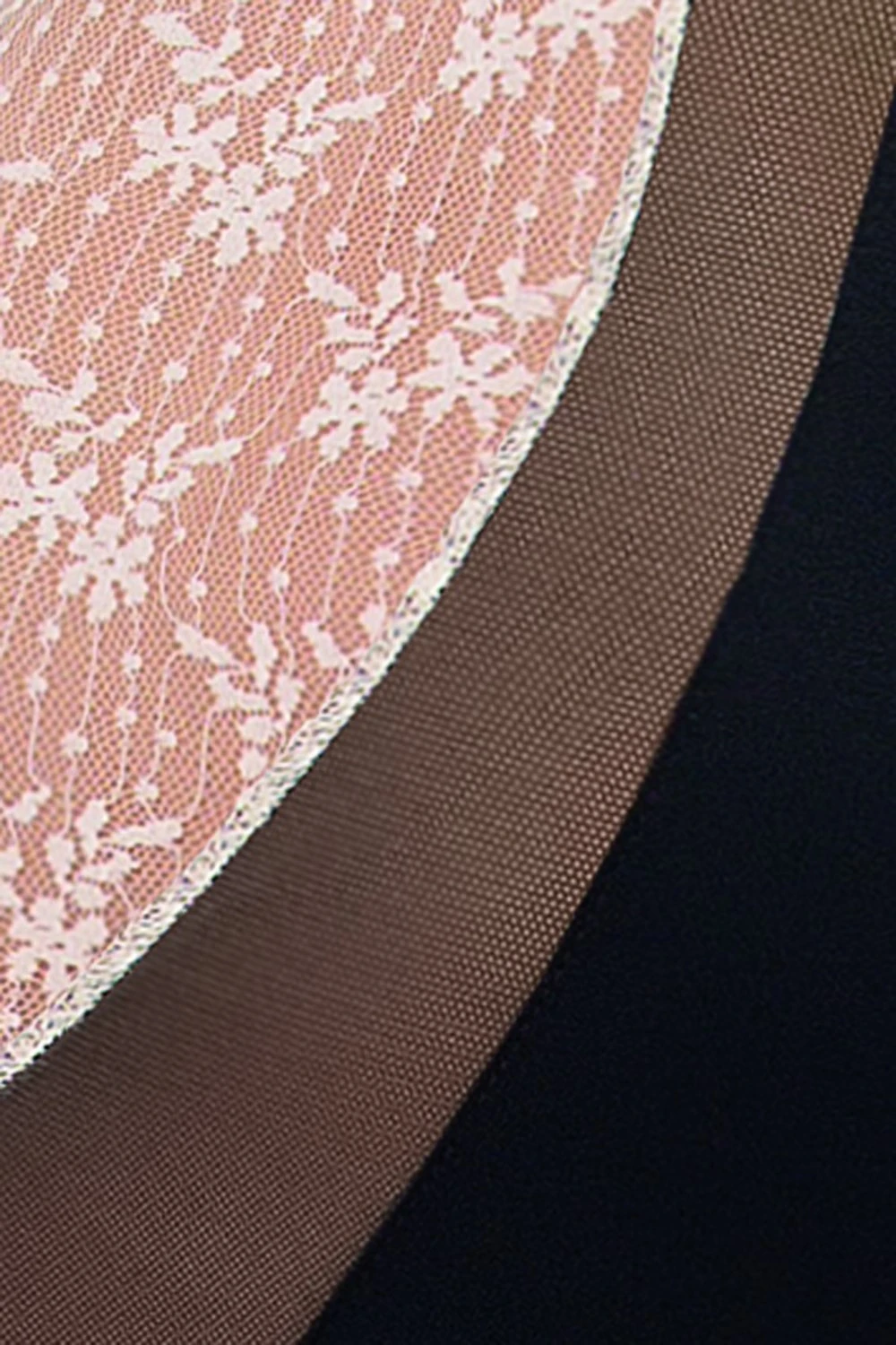 Zweifarbiger Body aus Tüll und Spitze von Passion