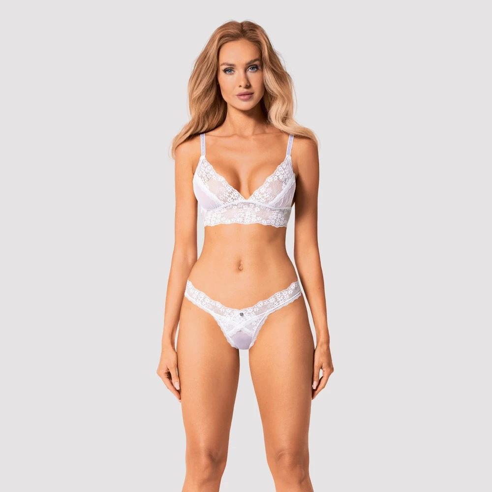 Obsessive Soft-BH und String im Set aus weißem Feinnetz mit schöner Blütenspitze verführerisch in Szene gesetz. Weich und elastisch für hohen Tragekomfort.