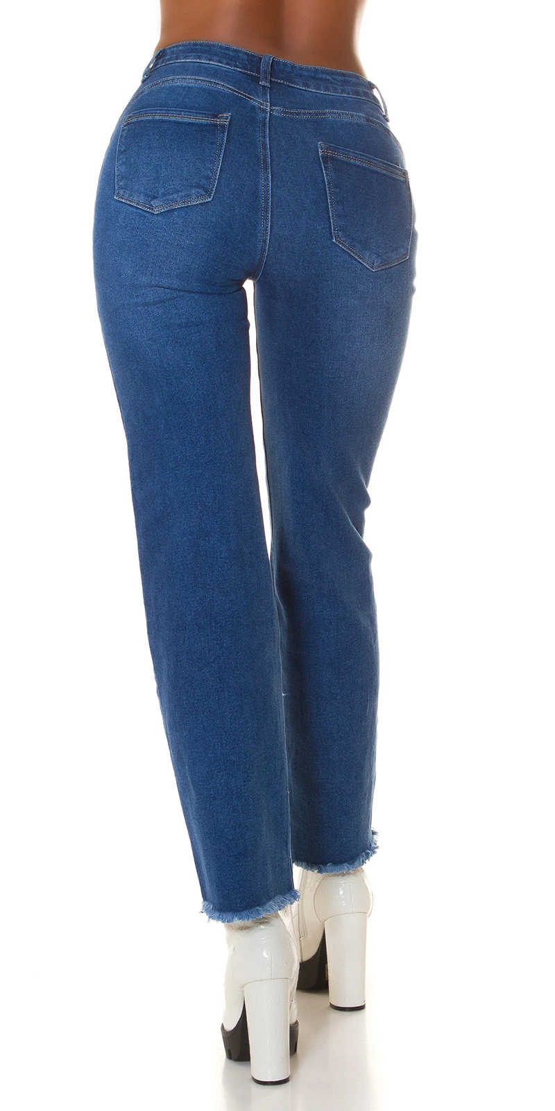 Highwaist Bootcut-Jeans im Used-Look mit Push-up-Effekt, 5-Pocket-Style und fransigen Beinabschlüssen für trendige Looks