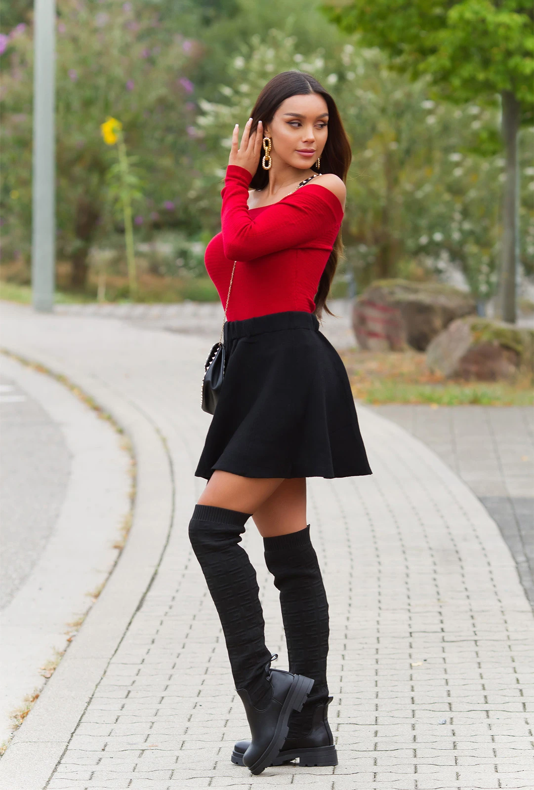 Uni Off Shoulder Feinstrick Pullover Uni Off Shoulder Feinstrick Pullover