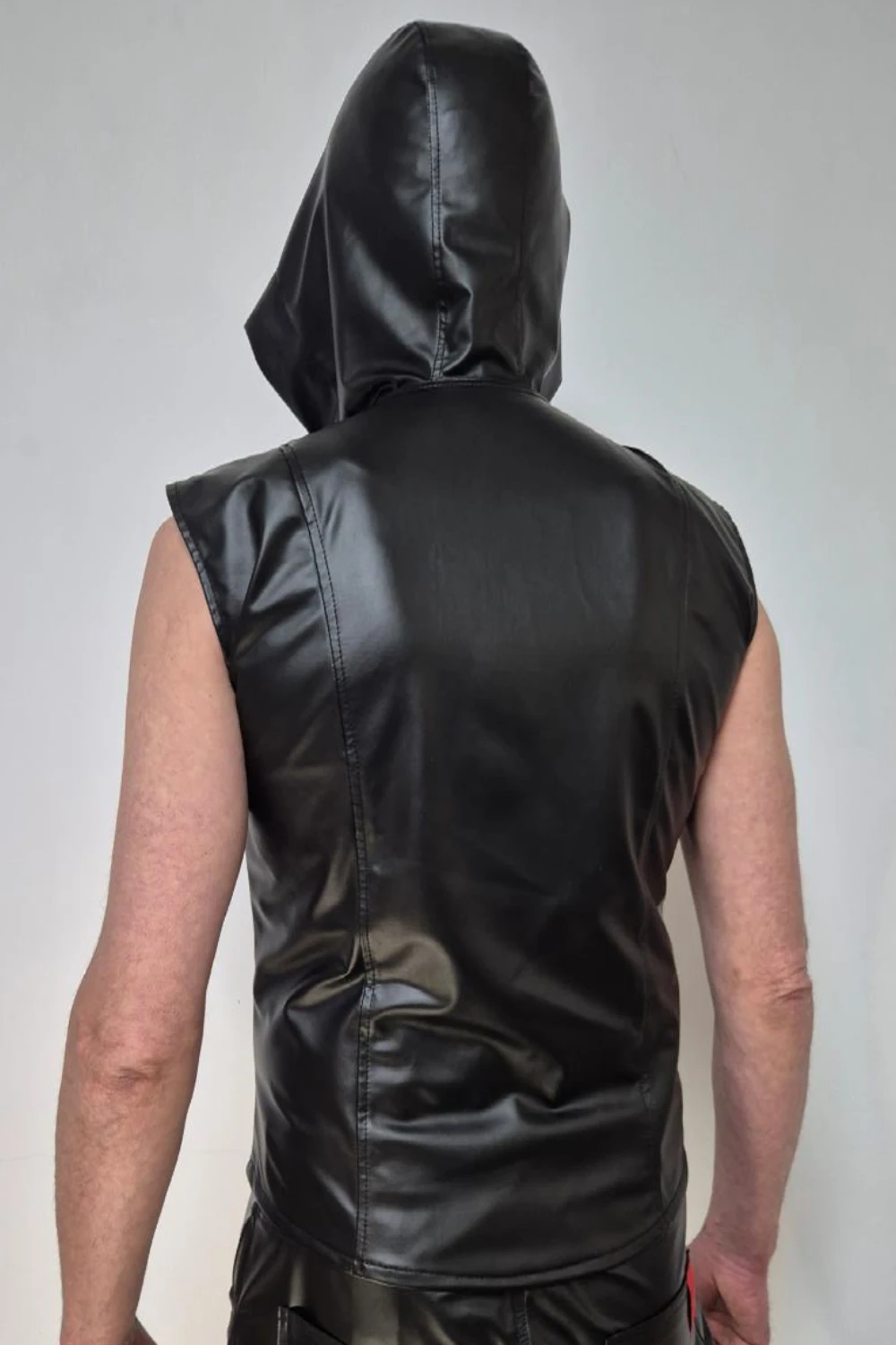 Regnes Fetish Planet Herren Weste RMDario001, Maskuliner Look im Slim-Fit, Wetlook-Weste mit markanten RFP-Details