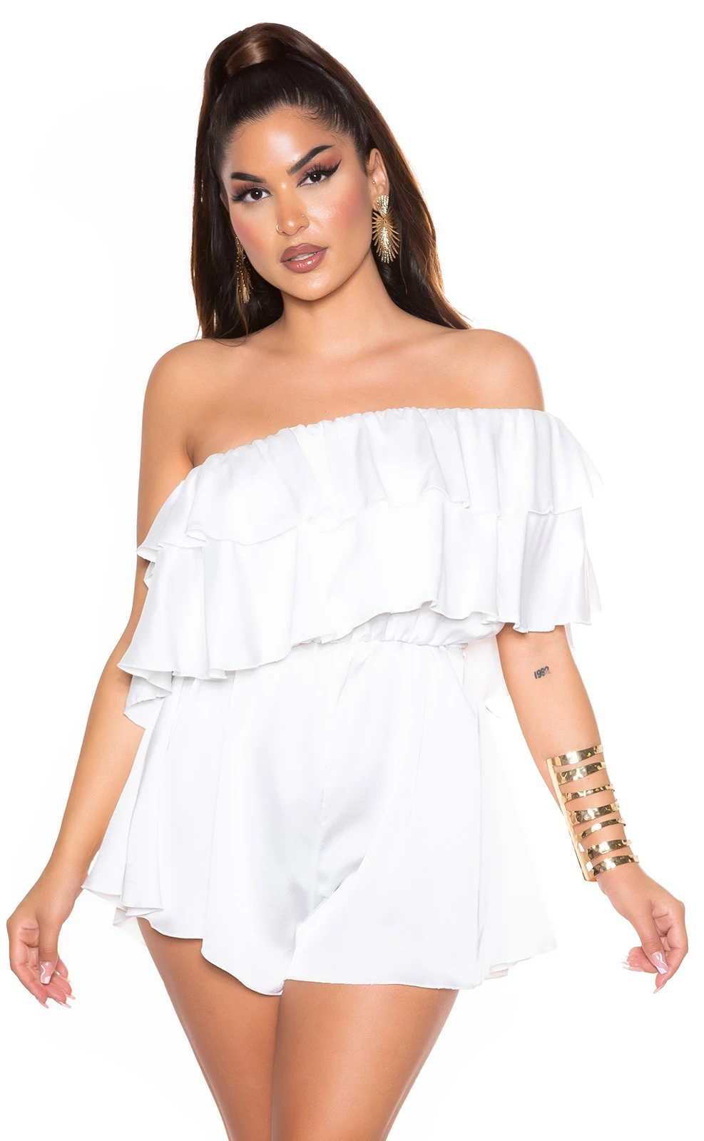 Satin Look Off Shoulder Hotpants Jumpsuit mit Volant Satin Look Off Shoulder Hotpants Jumpsuit mit Volant