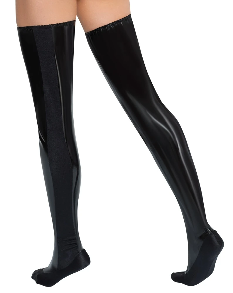 Bettstiefel von Black Level im schwarzen Lackglanz. Mit Stretch-Einsätzen an Fuß und Bein-Innenseiten sowie Gummizugbündchen für perfekten Sitz.