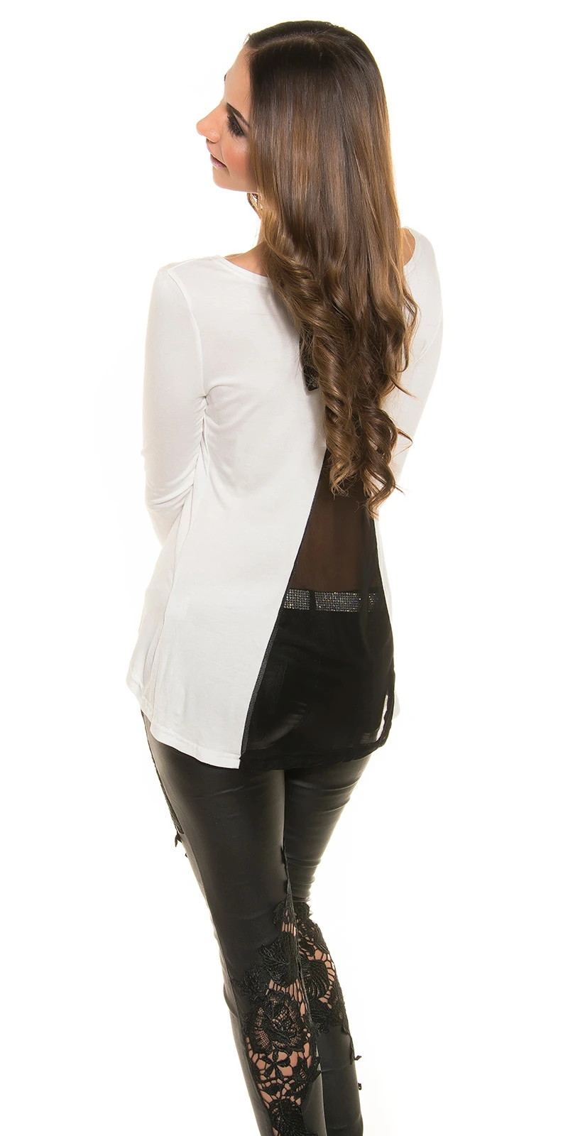 Langarm-Shirt mit freizügiger Rückenansicht Langarm-Shirt mit freizügiger Rückenansicht