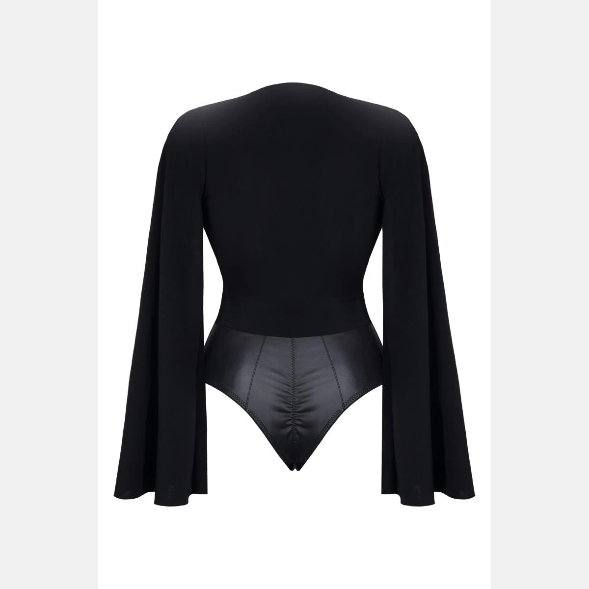 Eleganter Body mit langen Ärmeln und tiefem Ausschnitt von Demoniq Eleganter Body mit langen Ärmeln und tiefem Ausschnitt von Demoniq