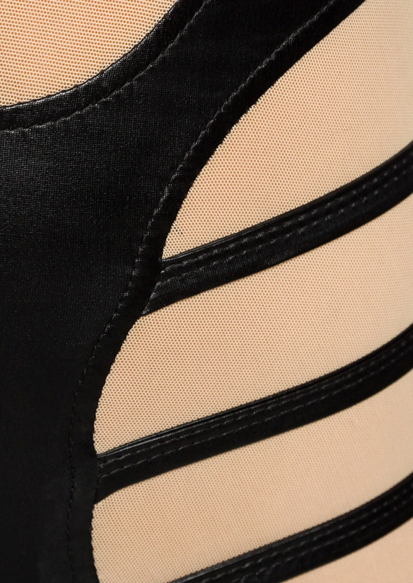 Heißes Wetlook-Straps-Set von Saresia
