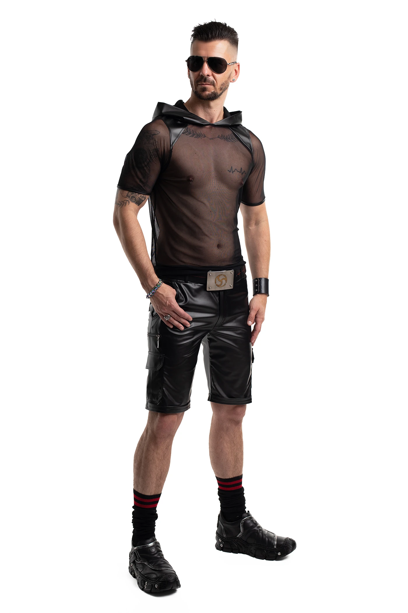 Herren Kapuzen-T-Shirt RMTito001 schwarz aus dehnbarem Mesh mit Wetlook-Kapuze Slim-Fit Netzshirt von Regnes Fetish Planet für markanten Style