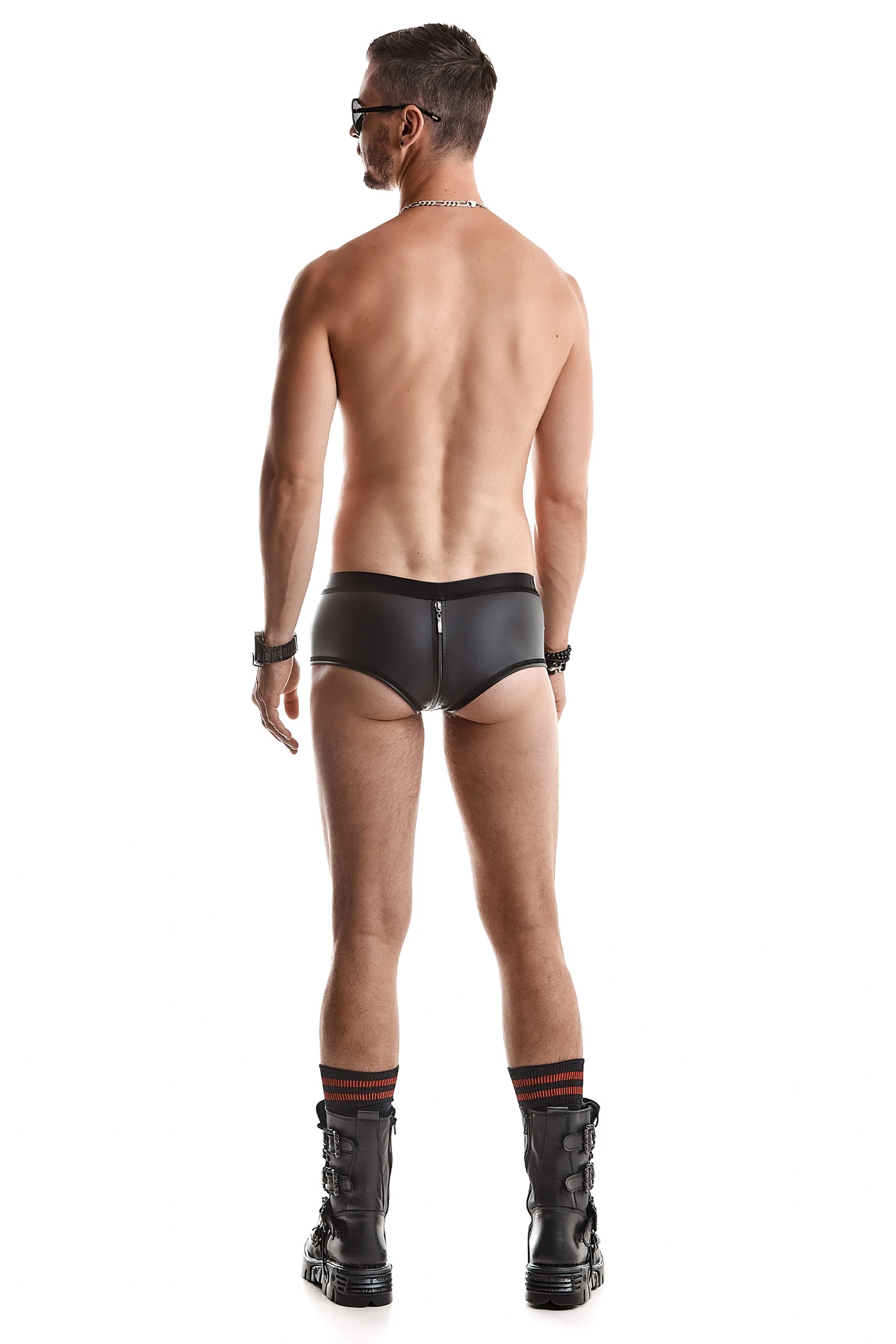 Herren Shorts mit Wetlook-Effekt und Reißverschluss von Regnes Fetish Planet