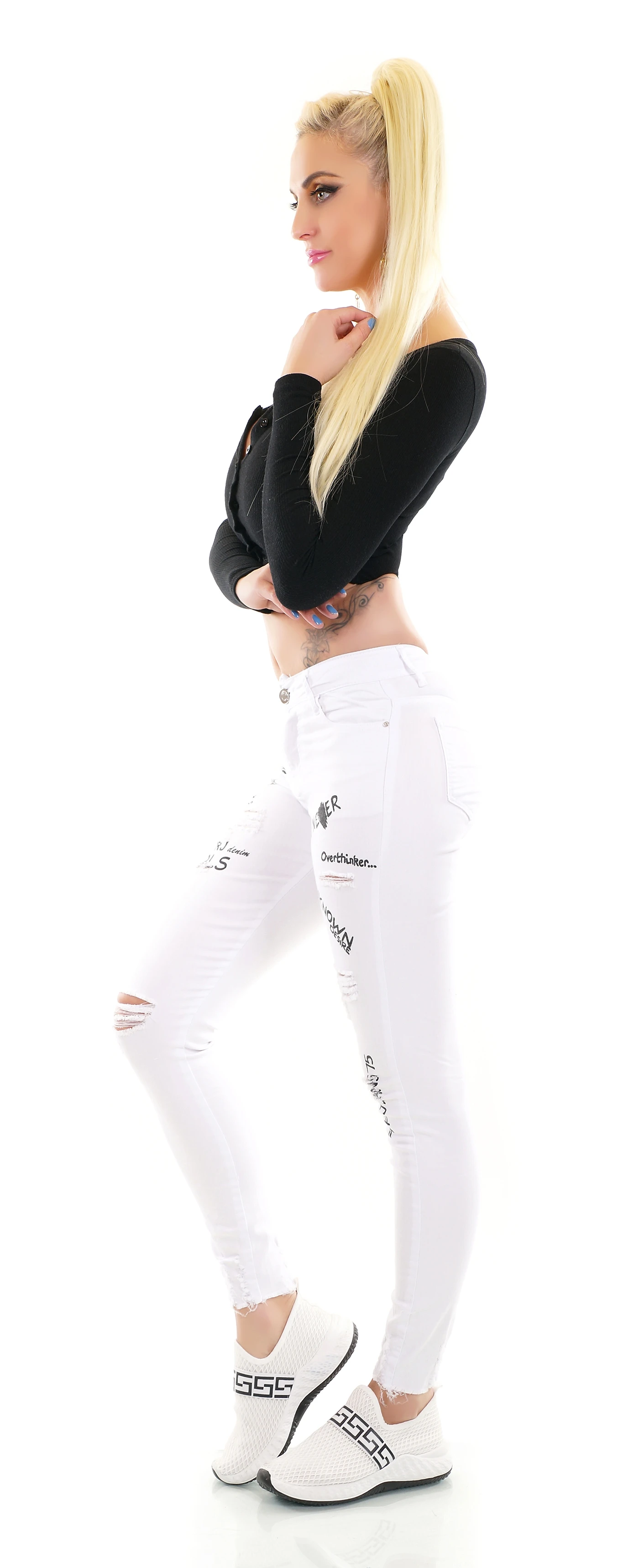 Röhren Skinny Jeans im Destroyed Look mit Schriftzug Prints Röhren Skinny Jeans im Destroyed Look mit Schriftzug Prints