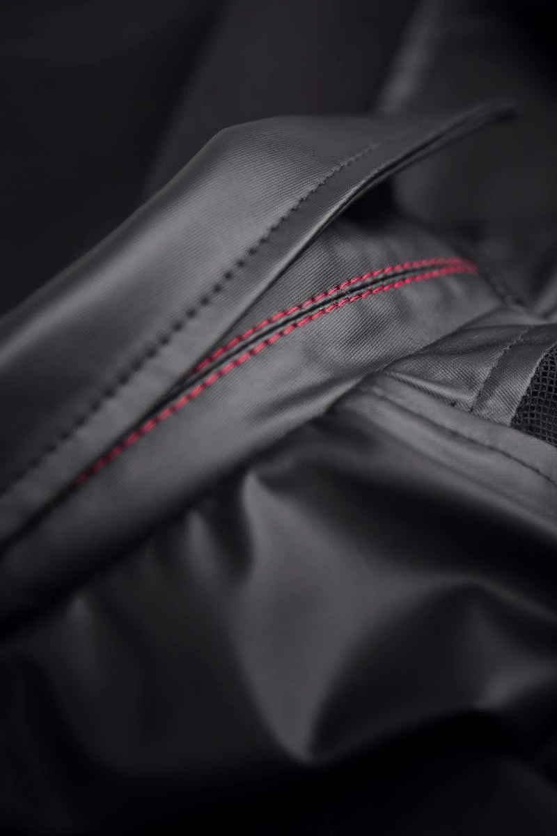 Herren Jacke mit Mesh und Wetlook Matieral