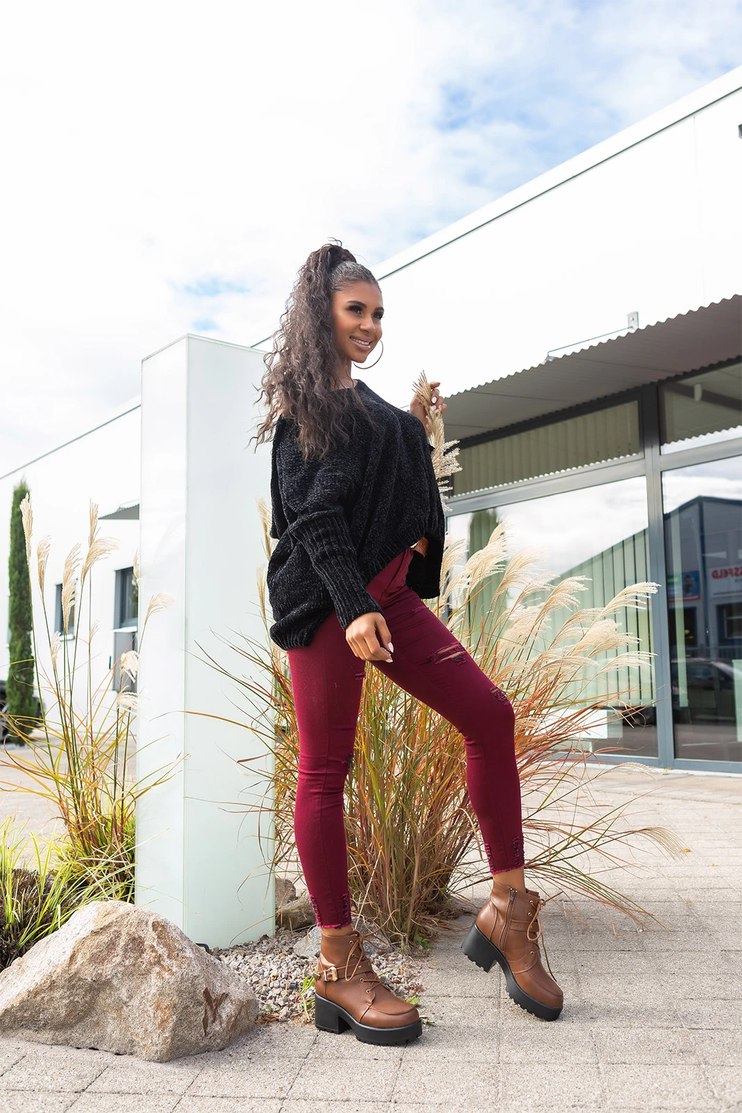 Used Look Crop Grobstrick Vokuhila Pullover mit Kapuze Used Look Crop Grobstrick Vokuhila Pullover mit Kapuze