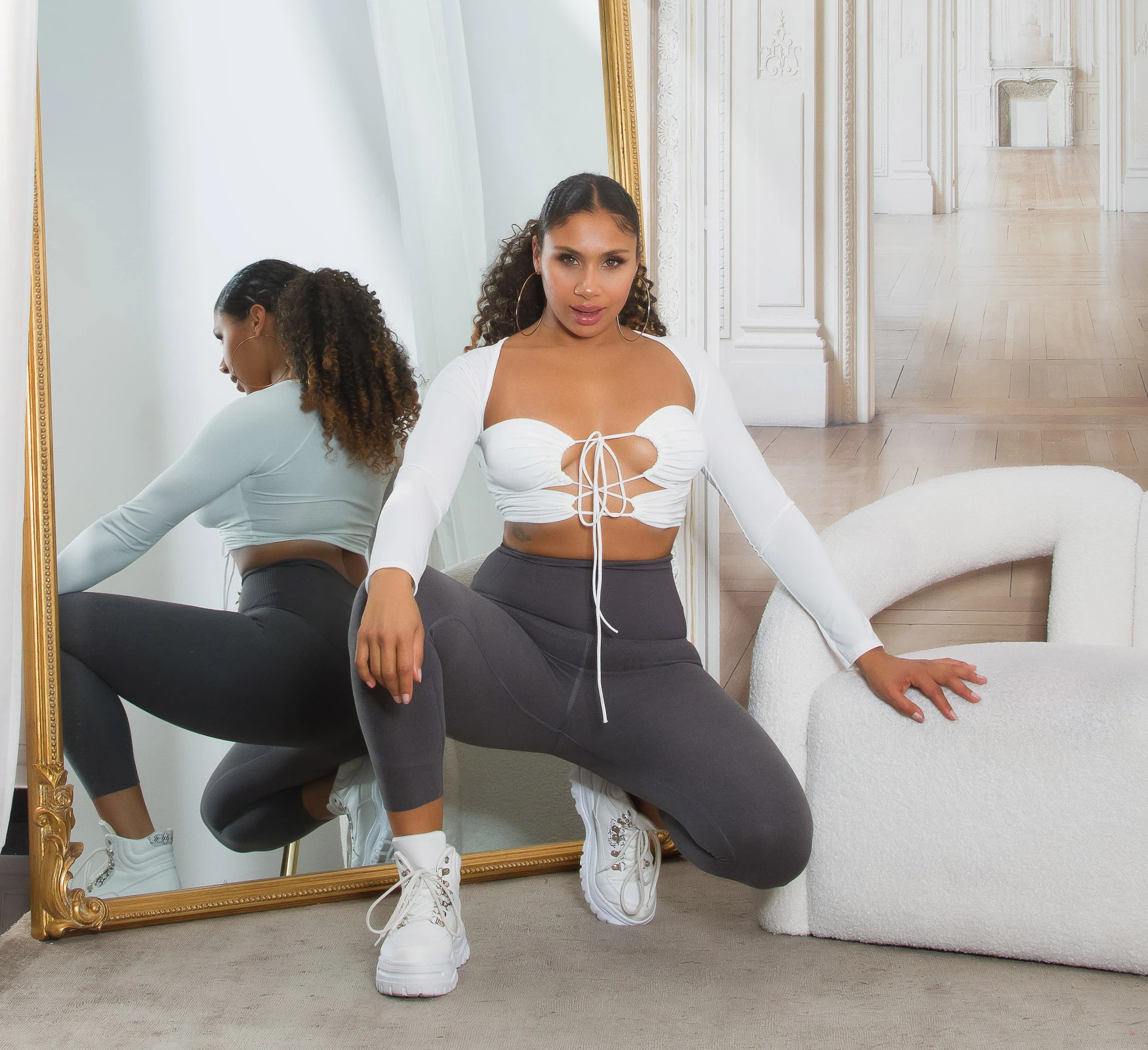 Basic Leggings im Highwaist-Style: Zartes Stretch-Material, breiter Bund für Komfort, optimale Passform und stilvolles Design Basic Leggings im Highwaist-Style: Zartes Stretch-Material, breiter Bund für Komfort, optimale Passform und stilvolles Design