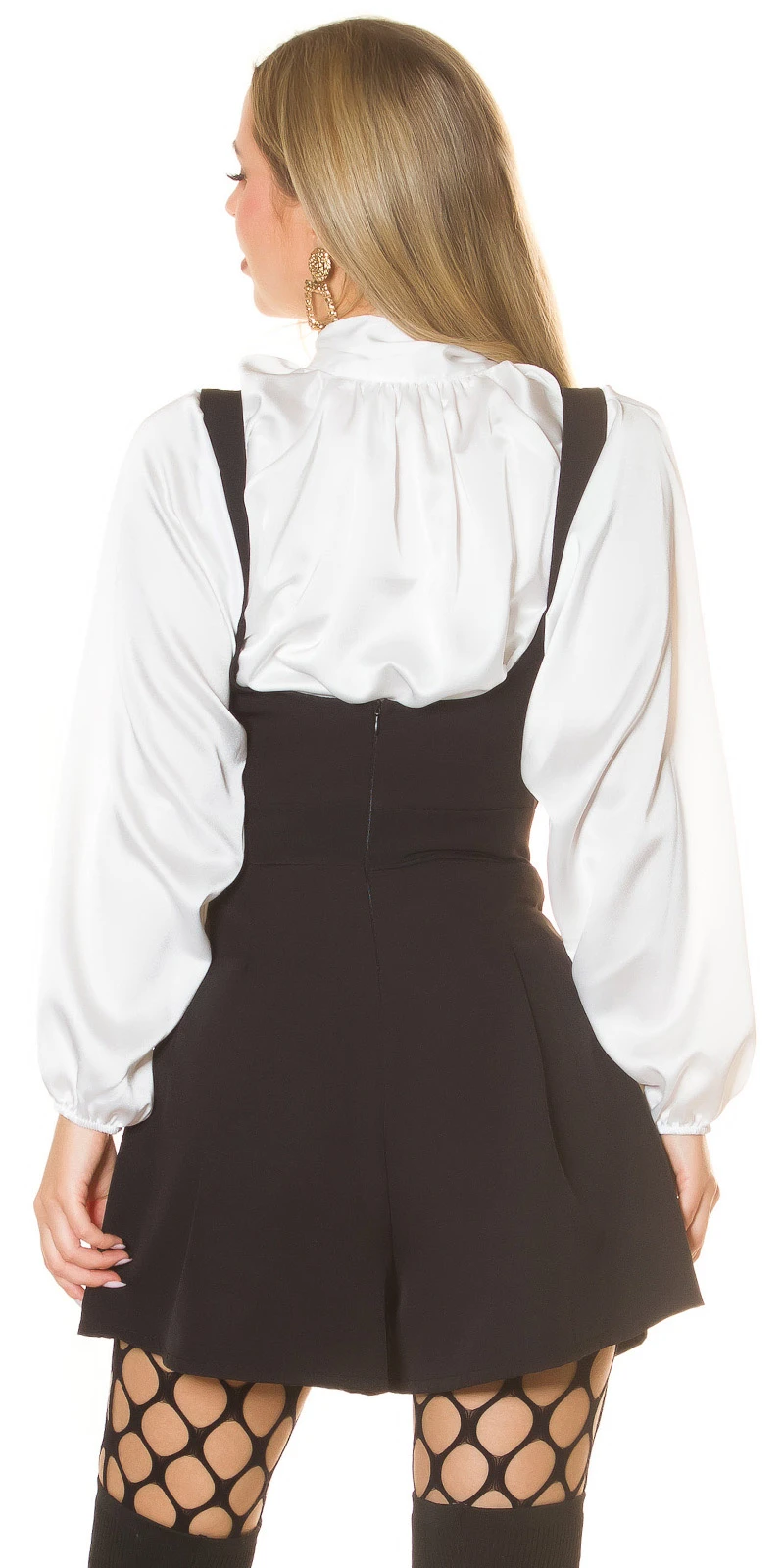 Stylische Highwaist-Hose mit ausgestellt geschnittenen Beinen und verstecktem Reißverschluss für einen modernen Look Stylische Highwaist-Hose mit ausgestellt geschnittenen Beinen und verstecktem Reißverschluss für einen modernen Look