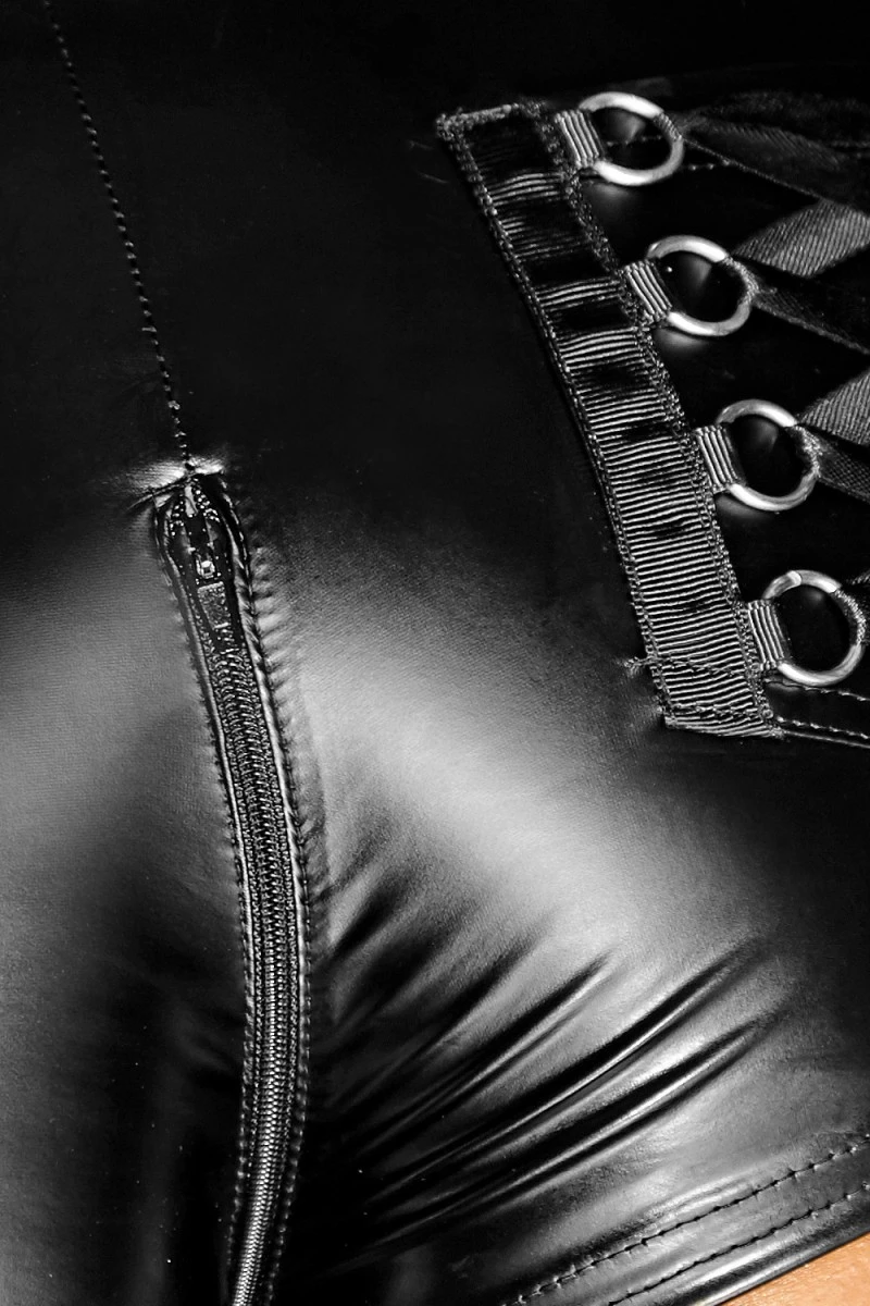Schwarze Shorts F138 von Noir Handmade