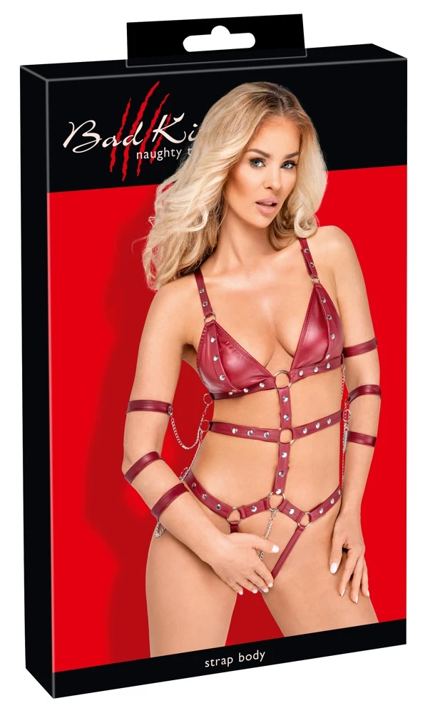 Extravaganter Body ouvert von Bad Kitty in Bondage-Optik aus weichen elastischen Riemen im edlen dunkelroten Mattlook.