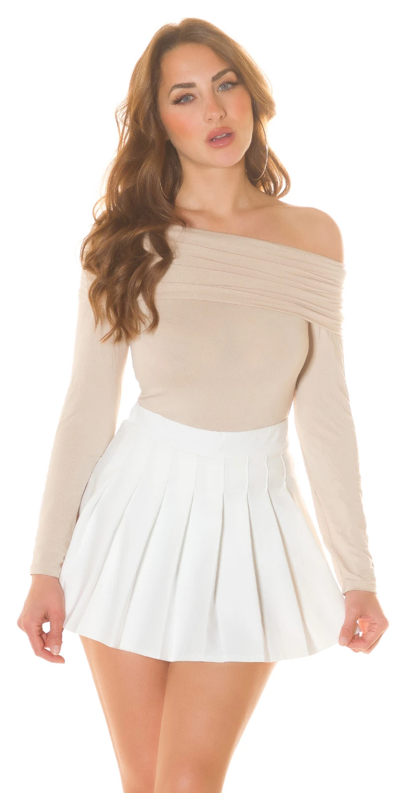 Carmen-Langarmshirt Off Shoulder aus Viskose-Stretch, femininer Schnitt, verspielter Volant und romantisches Off-Shoulder-Design Carmen-Langarmshirt Off Shoulder aus Viskose-Stretch, femininer Schnitt, verspielter Volant und romantisches Off-Shoulder-Design