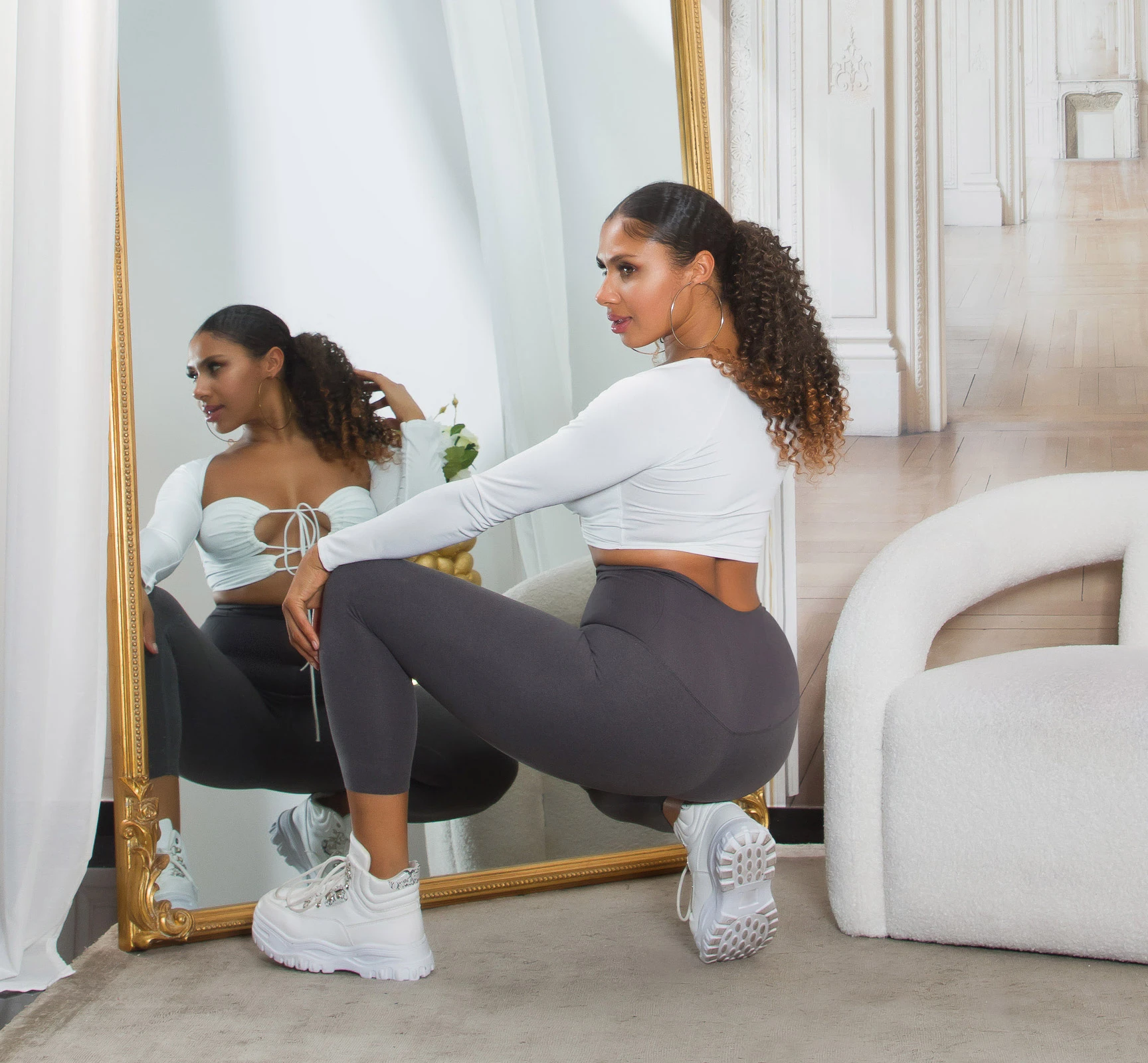 Basic Leggings im Highwaist-Style: Zartes Stretch-Material, breiter Bund für Komfort, optimale Passform und stilvolles Design Basic Leggings im Highwaist-Style: Zartes Stretch-Material, breiter Bund für Komfort, optimale Passform und stilvolles Design