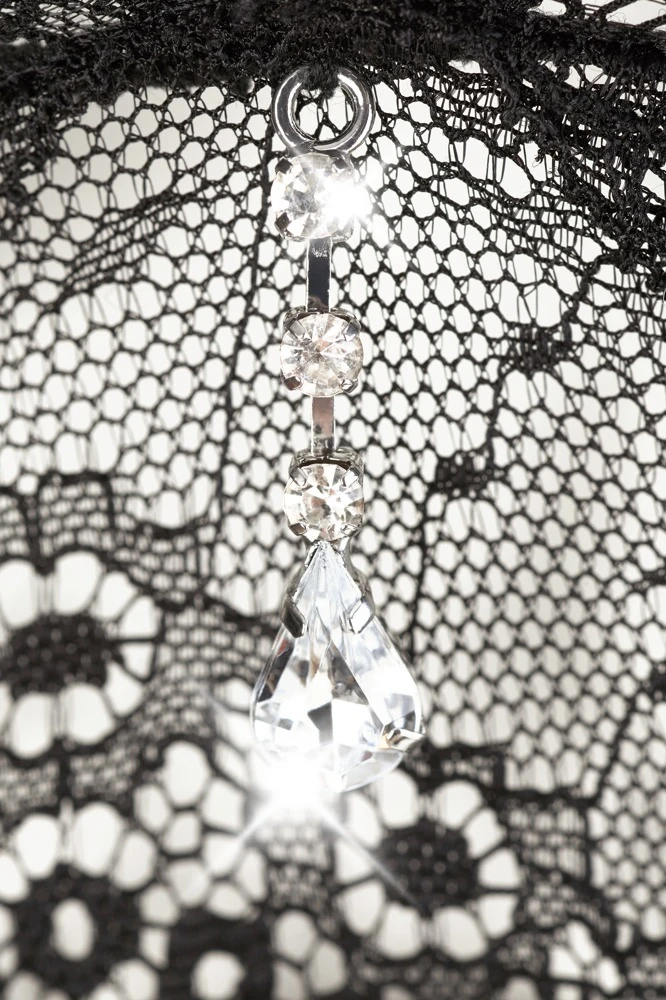 Cottelli Strapsstring und Bralette mit glamourösen Details aus Verführerischer Spitze