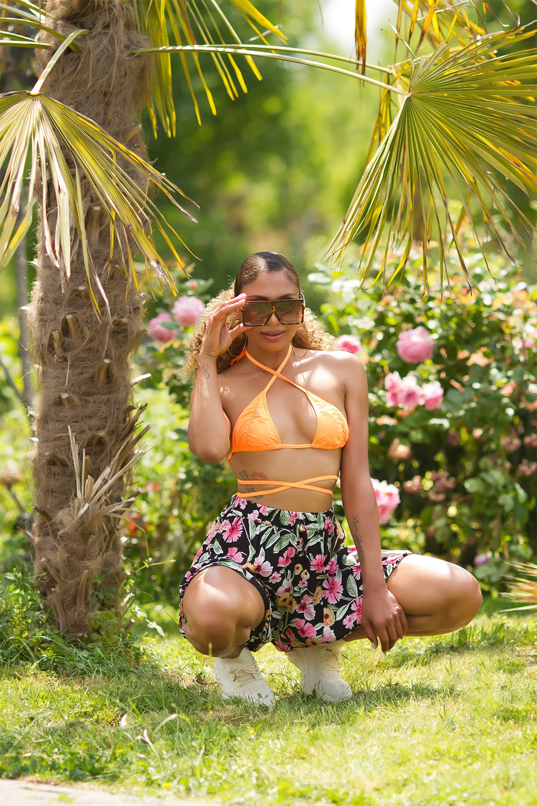 Ausgestellte Sommershorts mit Blumenprint und elastischen Bund Ausgestellte Sommershorts mit Blumenprint und elastischen Bund