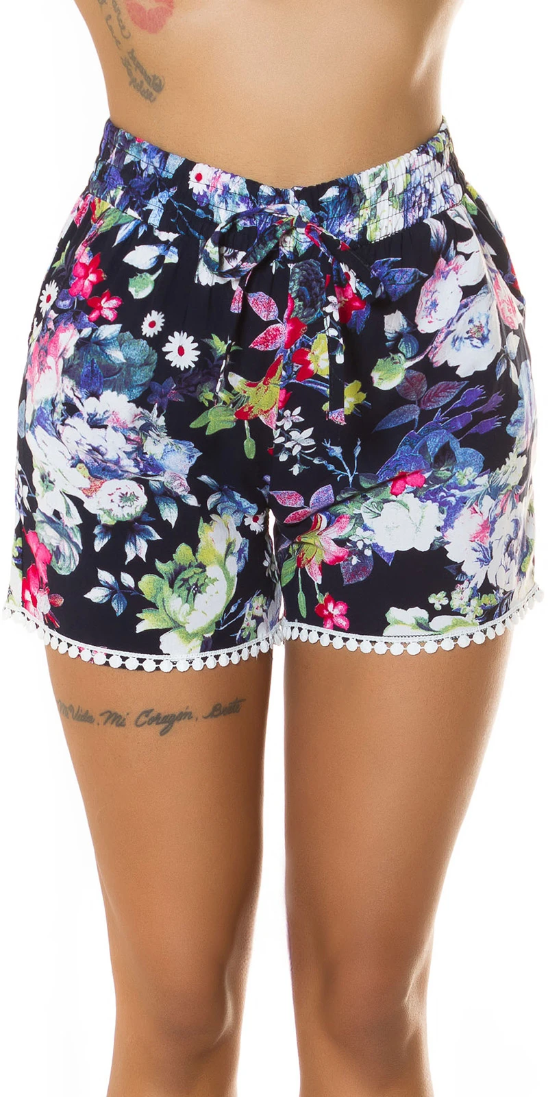 Sommer Cotton High Waist Shorts mit Flower Print und Deko Spitze Sommer Cotton High Waist Shorts mit Flower Print und Deko Spitze