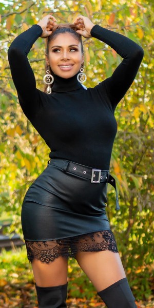 Damen High Waist Rock Leder Look Kunstleder Minirock mit Spitze und Gürtel