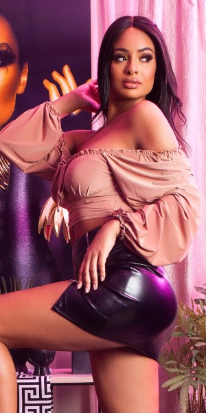 Latina Look Crop Off Shoulder Top mit Ballon-Ärmel