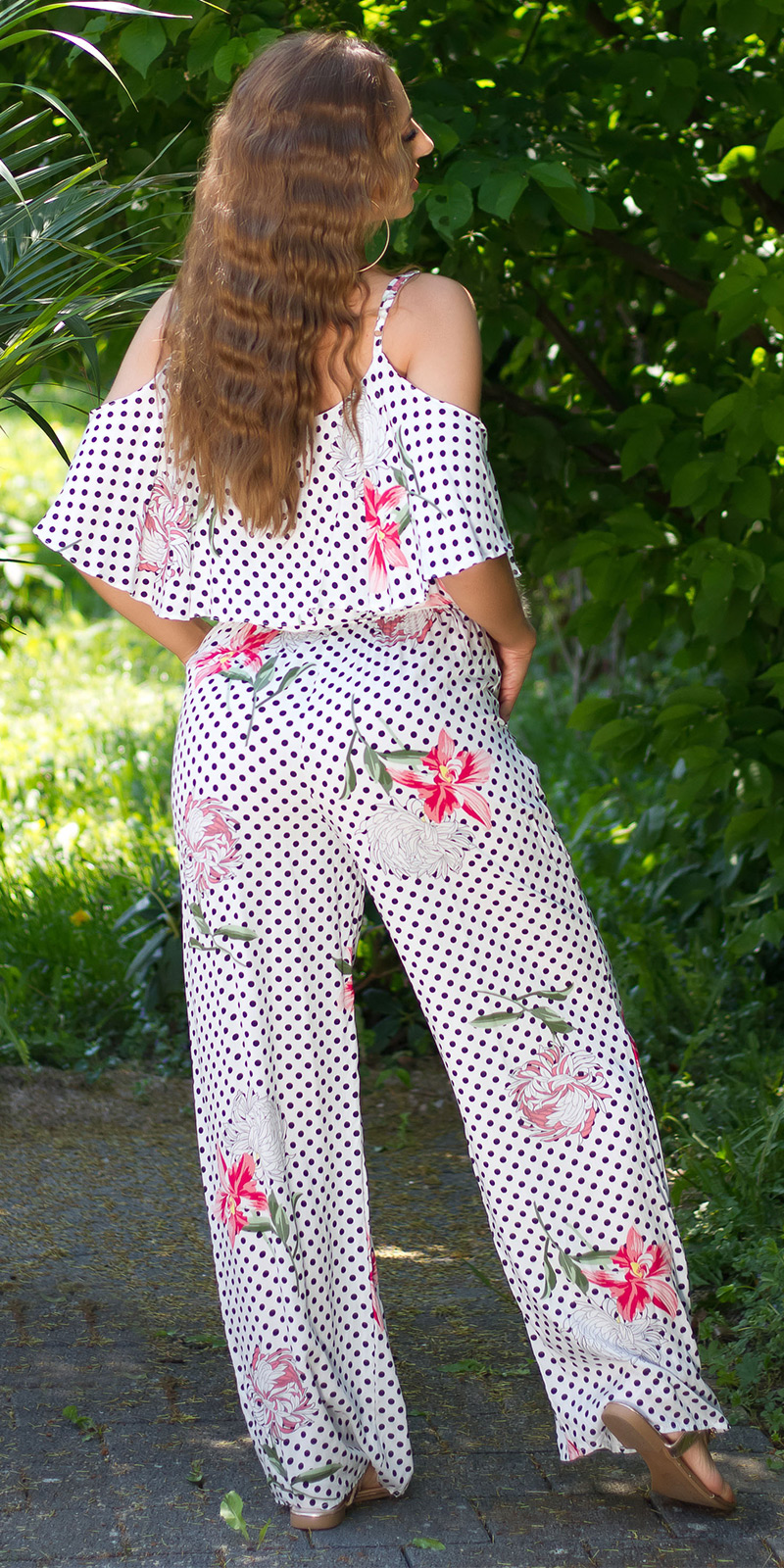 Marlene Maxi Viskose Jumpsuit im Cold Shoulder-Style mit Pünktchen und Flower - Bild 17 von 22