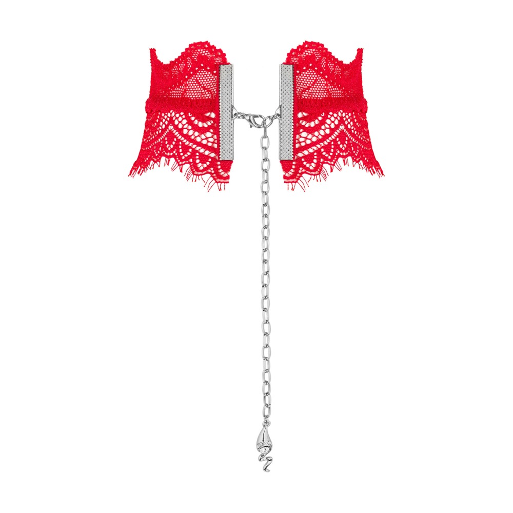 Obsessive Bergamore Halsband aus feiner Spitze mit einem Anhänger. Eine verführerische Ergänzung unseres sinnlichen Dessous-Sortiments.