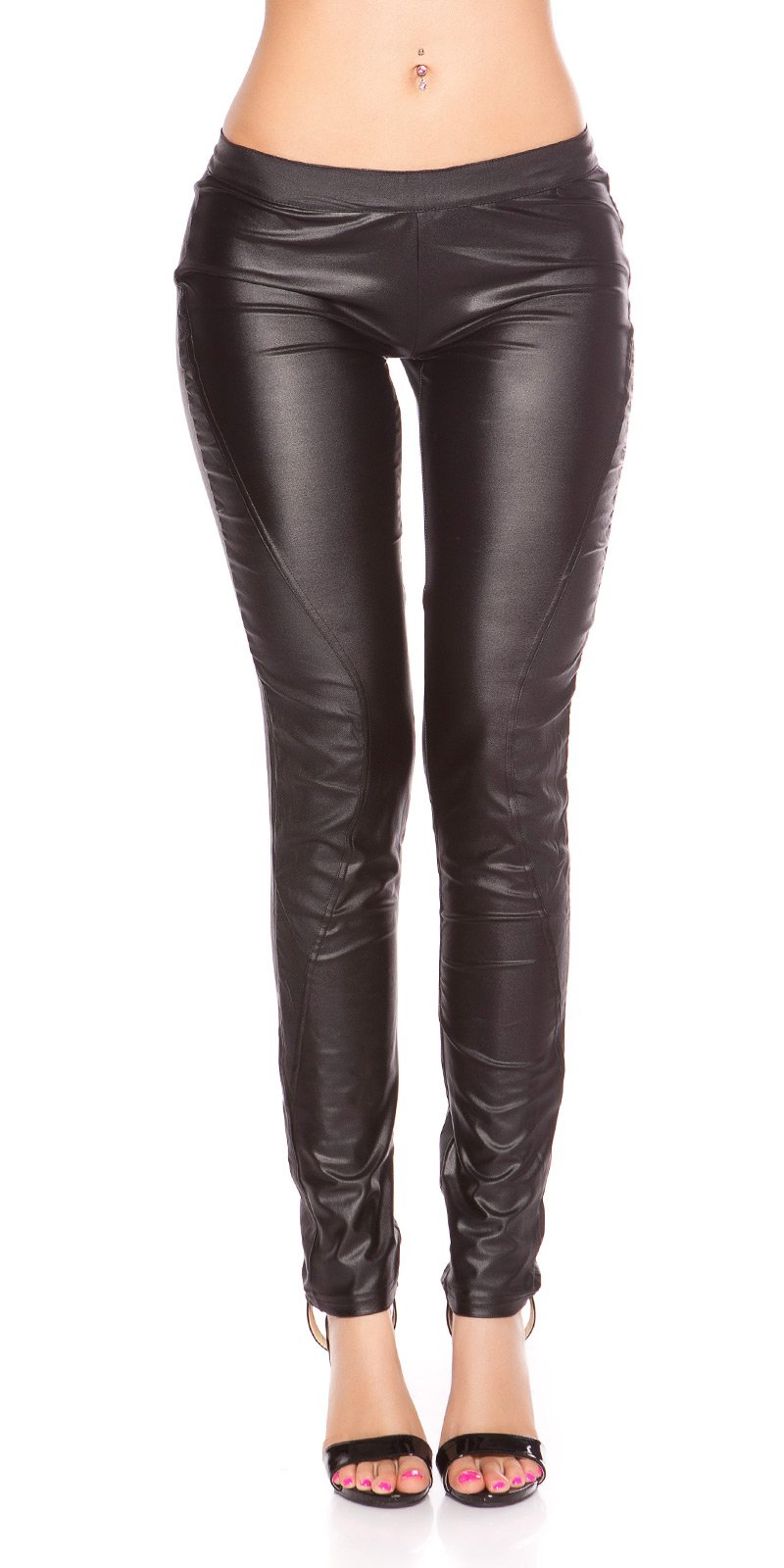 Knallenge Lederlook-Hose mit sexy Po-Zipper